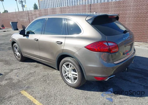 2013 Porsche Cayenne Diesel из США, поврежденный, VIN WP1AF2A28DLA32261